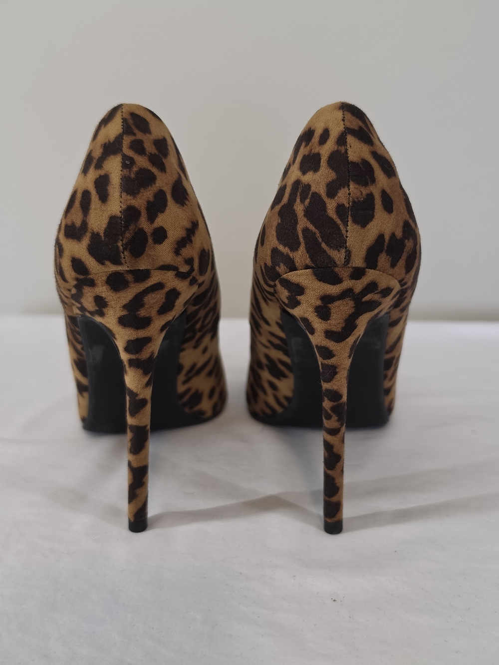LEOPARD PRINT POINTED TOE STILETTO PUMPS SIZE 9 NWOT ANIMAL PRINT HEELS - Picture 6 of 7